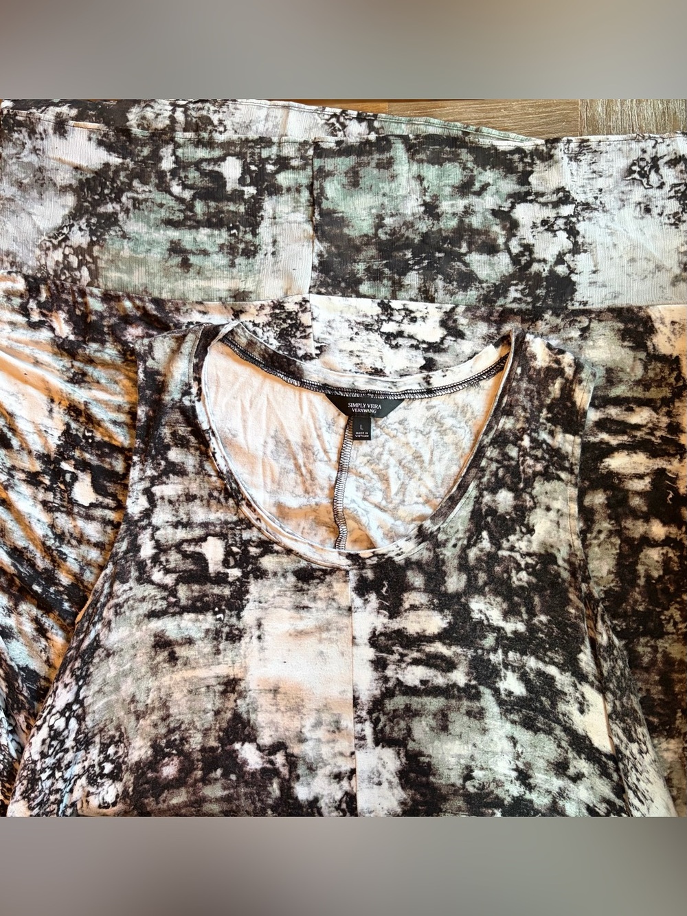 Simply Vera Vera Wang Tie Dye Maxi Sleeveless Dress - Picture 5 of 11